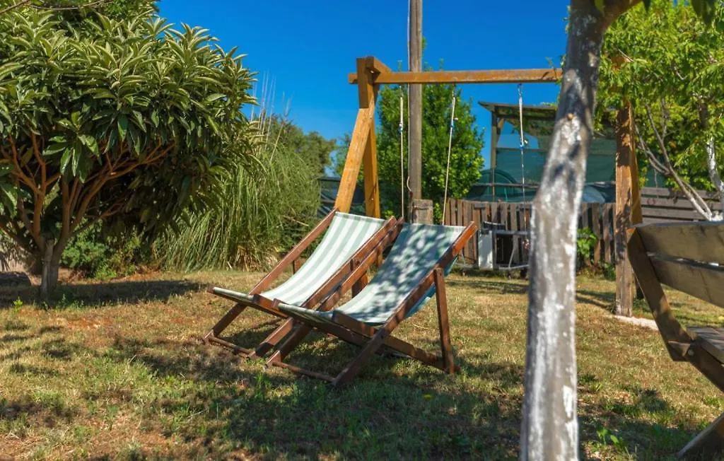Beautiful Villa Casa Romantica With Pool In Umag
