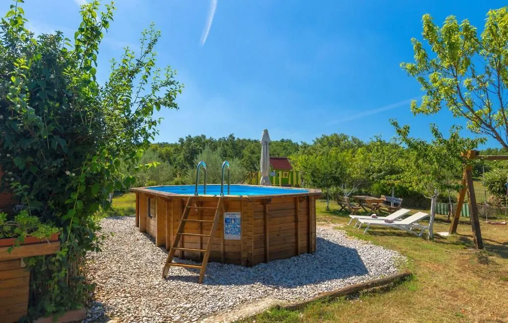 Beautiful Villa Casa Romantica With Pool In Umag