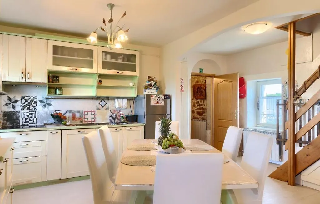 Beautiful Villa Casa Romantica With Pool In Umag